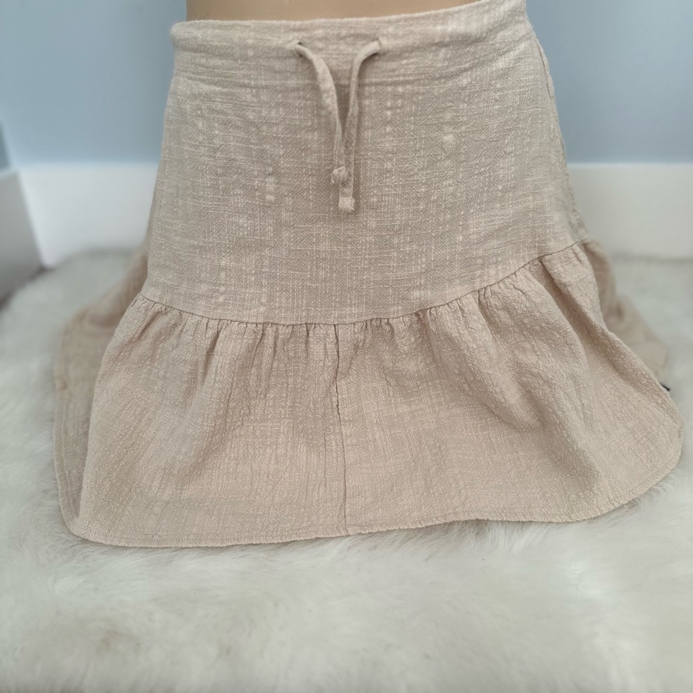 Florida Beige Ruffled Mini, Size 4 - Picture 5 of 6